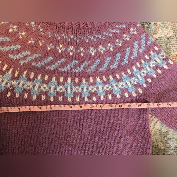 Hand knit sweater. Size XS -S. Material is soft and has some stretch. - Picture 2 of 7